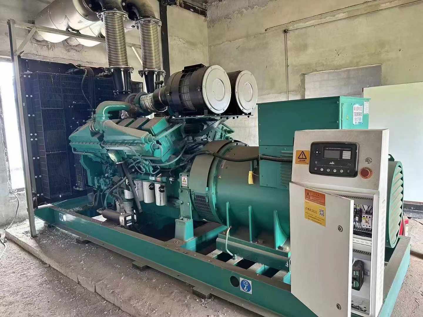 黎安镇无功补偿装置的性能评估需要考虑哪些因素?