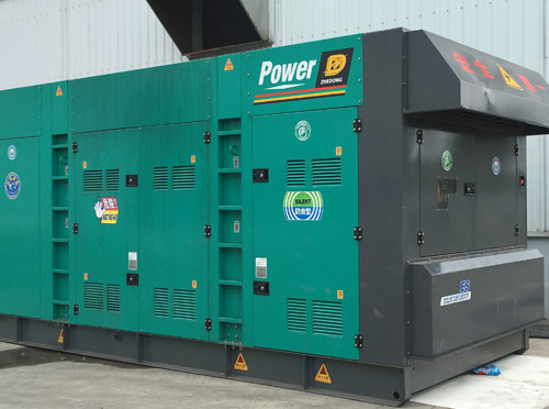 黎安镇升级发电机组的过程中需要注意哪些安全事项?